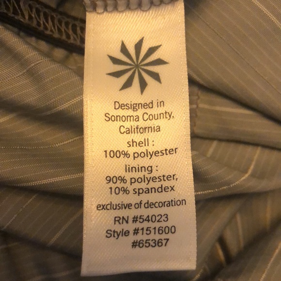 Athleta Rain Run Gray Stripe Jammin Cinch Reflective Jacket Coat - Picture 5 of 6